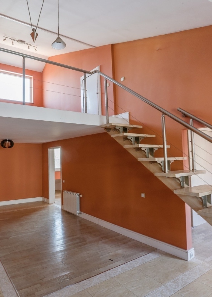 Многостаен апартамент в кв. Изток